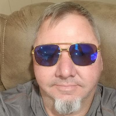 DaleKin39714034's profile picture. Razorback sports, stocks, golf,