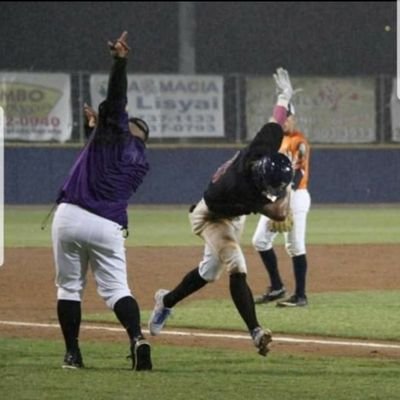 Milwaukee Brewers 🍻⚾️
Gigantes de Carolina 🇵🇷Winter⚾️
ESCA 🦅⚾️
PRFBT🇵🇷🔥⚾️
Iowa Western CC Alumni 🦌🌽⚾️❄️