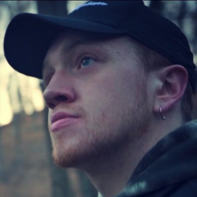 Just a kid from Minnesota making music
Instagram: OrangeSotaMusic
Soundcloud: Orange Sota
