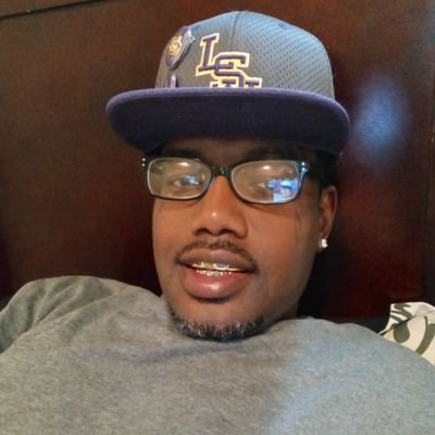 im hilly hill from denham springs louisiana and i love music and have fun
