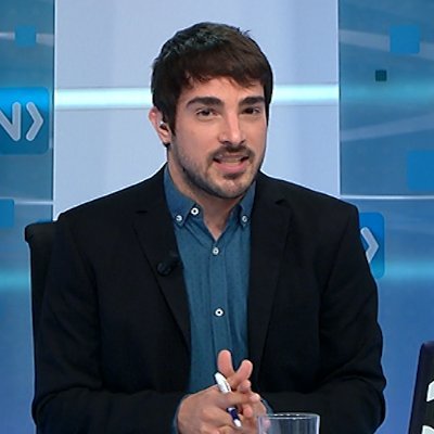 Escéptico participativo. Periodista en @laxarxa y @radiopremiamar. He escrito para @EFEnoticias y hablado en @radiomarcabcn. Pianista de @thefreefallband!