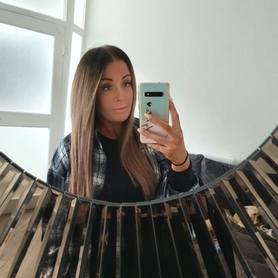 Emzkate's profile picture. UCLAN Apprenticeship Work Based Educator (AWBE) AP in practice 11 years with the NHS💙 BSC 1st in Health 💙Anything Dance,Bulldogs,Ollie&Roman 🥰