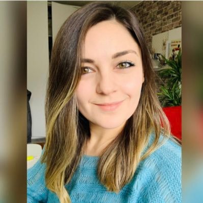 art & tech lover, amateur illustrator, mother, dog-mother, reader, over-thinker, solutions architect at Meta