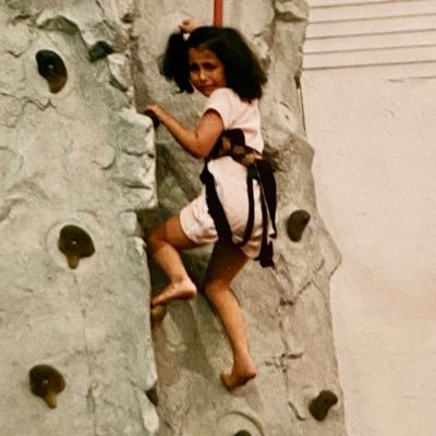 melcostidis's profile picture. peace and carrots