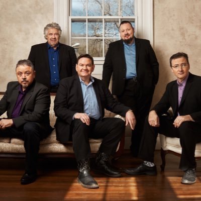 IBMA's 2019 ENTERTAINER OF THE YEAR and Hosts of @somusicfest1