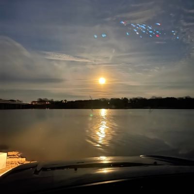 DavidHarbour7's profile picture. 