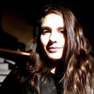 Journaliste indépendante dans le 93 & Instigatrice du magazine No Go Zone (Saint-Denis et au-delà).