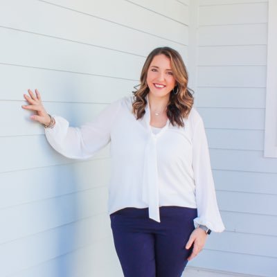 kristyheesch's profile picture. Wife and Girl Mom | Real Estate Agent | Lover of homes, shoes, and sports ✨