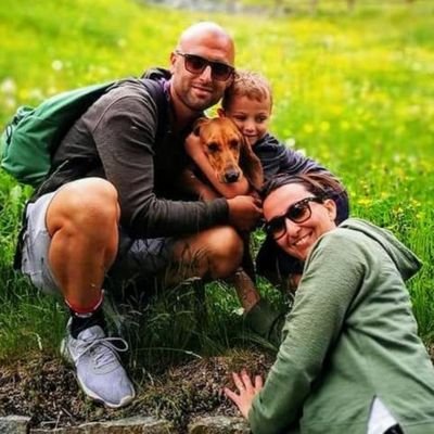 pastokipara's profile picture. Fantozzi e Filini arrivarono con due micidiali frac presi in affitto: Filini sembrava un mutilato, Fantozzi praticamente in bermuda