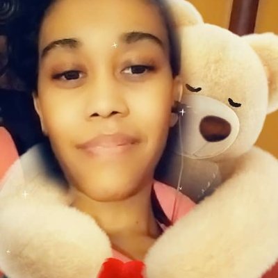im 26 years old i love animals and art and i love to cook and my favorite shows are anime and cartoons and love kdramas to watch i also love music like kpop🇩🇴