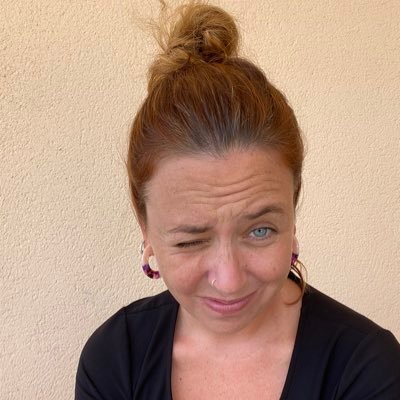 mazlliteras's profile picture. Majorcan #graphicdesigner and #socialmedia manager. Spoiler: Los diseñadores no trabajamos gratis