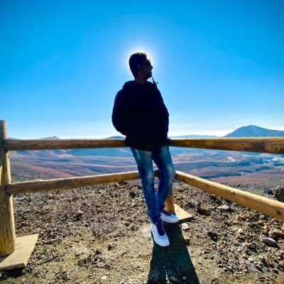 srinsii's profile picture. let life surprise you!