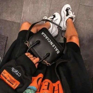 ℎ𝑒 𝑠𝑡𝑜𝑙𝑒 𝑚𝑦 𝑠𝑚𝑖𝑙𝑒 𝑎𝑛𝑑 𝑠𝑡𝑎𝑦𝑒𝑑 𝑠𝑡𝑎𝑛𝑑𝑖𝑛𝑔 𝑐𝑜𝑛𝑡𝑒𝑚𝑝𝑙𝑎𝑡𝑖𝑛𝑔 𝑚𝑦 𝑠𝑎𝑑𝑛𝑒𝑠𝑠.