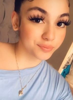 just smile 
country🇺🇸 music lover 
♥️♥️♥️