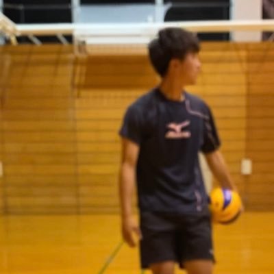 M.S. physical education / Volleyball coach / 大阪体育大学AC → Maxvalue Victorina AC → Victorina Himeji U16&U19 category AC→大阪学院大学 AC