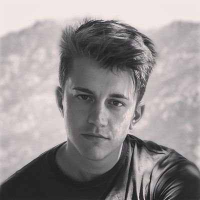 I write code, learn in public, blog about it.