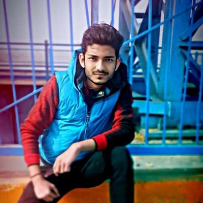 journalistnews0's profile picture. पत्रकार एम एच शाह
कातिल की बंदूक से ज्यादा ताकत 
पत्रकार के कैमरे और कलम में होती हैं
बस कलम और कैमरा किसी दलाल के हाथों में न हो।।