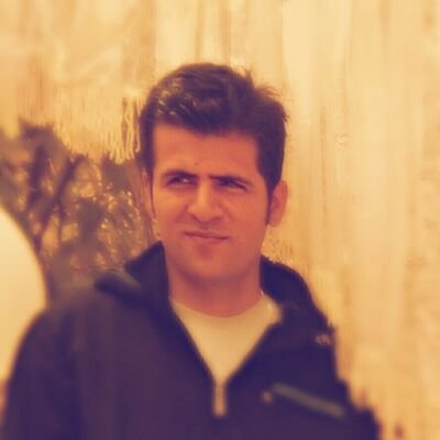 ساده...متاهل،کم حرف.اهل گروه و فرقه خاصی نیستم.نه ارزشی نه مذهبی ،نه برانداز ،نه...فقط شیراز
