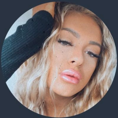 aimirelandx's profile picture. 5 ft and a fag end x