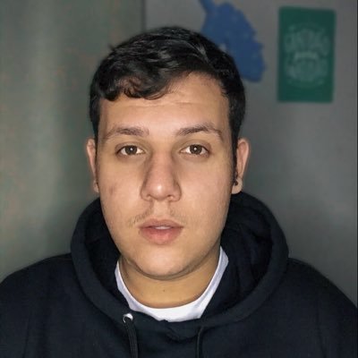 rianzitoooo's profile picture. •o meu amor é grande não cabe na sua caixinha chamada padrão🌈