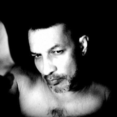 redvibes666's profile picture. Start making money today.