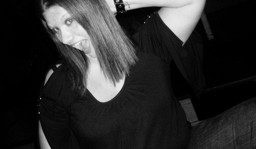 yebby1979's profile picture. I am a full time bartender and I love hanging out with family and friends.