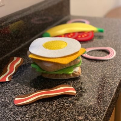 _bringdiscoback's profile picture. Ow leggs