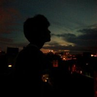 Anonim (@sarhoshum) Twitter profile photo