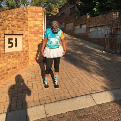I follow you, you follow back, I follow you, you don't follow back I unfollow you, I follow you, you follow back but you unfollow me, I unfollow you back!