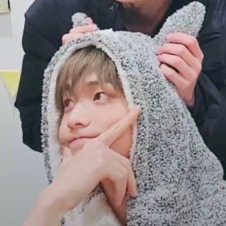 ZxMZalMbHrqzuDZ's profile picture. 