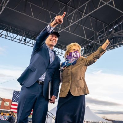 ErrnaHub's profile picture. Email: errna_hub@hotmail.com