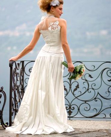 Wedding and Evening Dresses Manufacturer from Izmir/Turkey. Exporting all over the world. We are with you in your happiest day.