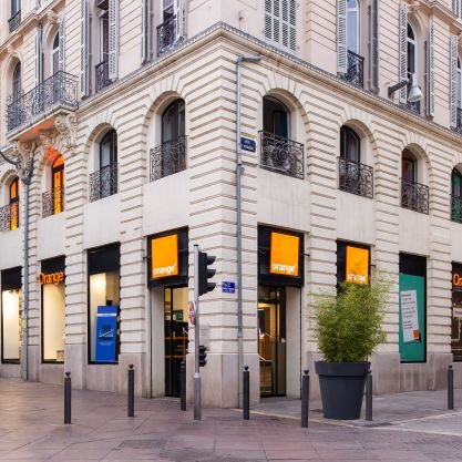 Directeur Retail Orange Sud-Est | @OrangePACA | #Management | ExpérienceClient | Fibre | 5G | Cybersécurité | IoT | Data | IA || #TeamOrangeRunning #SF #BD