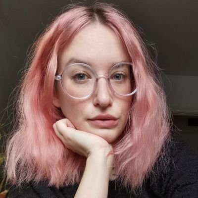 games studies. self-care. pink things.
Twitch and stuff.