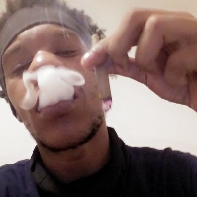 im a song writer, tryna survive this pandemic so I can continue pursuing the world
#999forever🌏
musician🎶
🙌🏽🌴💨🖤🤞🏽