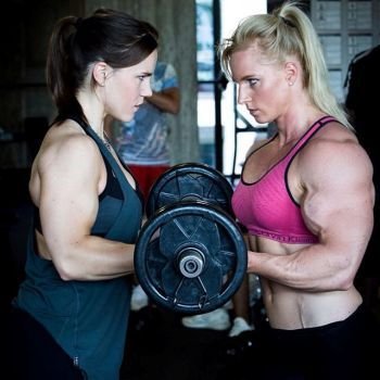 In search of the Alpha Female. Fan of femuscle and fvf combat.