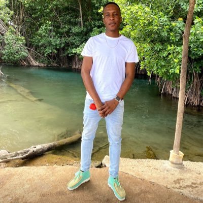 🇯🇲🇯🇲Jamaican🇯🇲🇯🇲 Dj🎧🎚🎛🇯🇲 🇯🇲Producer🎹🎶❗🇯🇲 Perfect Balance Of Humble And Cocky