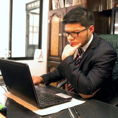 Abogado inmobiliario y tributario en HYF abogados
