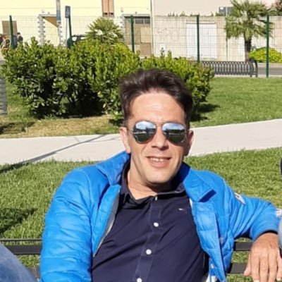 Christi88469146's profile picture. “Non dite a mia madre che faccio il pubblicitario... Lei mi crede pianista in un bordello” J. Séguéla