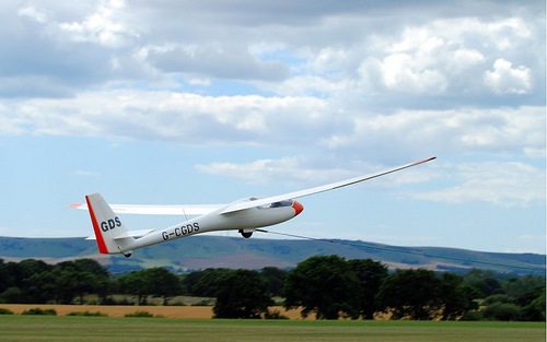 If the government knew how much fun gliding was they would try and ban it!