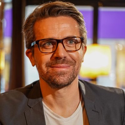 Journaliste @LCP - Présentateur de La politique et moi (https://t.co/lTa8048MJw ) Ex @itele et @LCI