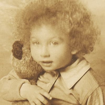 CeriSmith5's profile picture. Adult Human Female of a certain age