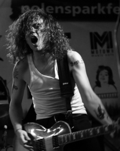 JasperGuitar's profile picture. Guitarist from Venlo the Netherlands using Gibson and Fender guitars Marshall, Fender and AER amps