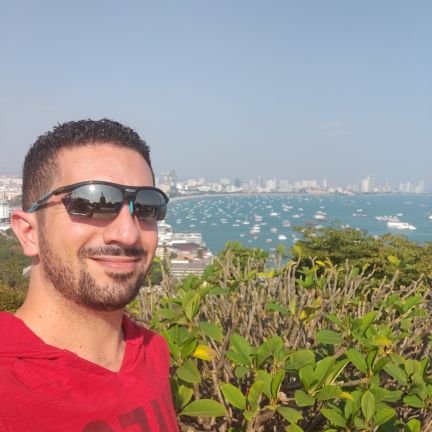 Dinoos11's profile picture. M