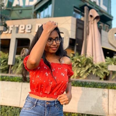 UrvashiRathod04's profile picture. Bring your vibe closer to mine💕🌷