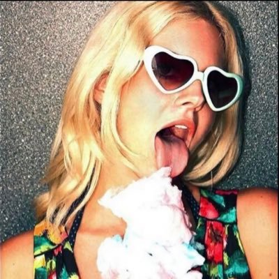tw1nklov3r19's profile picture. I love shawn mendes
