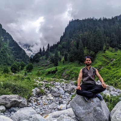 yash_thk's profile picture. 