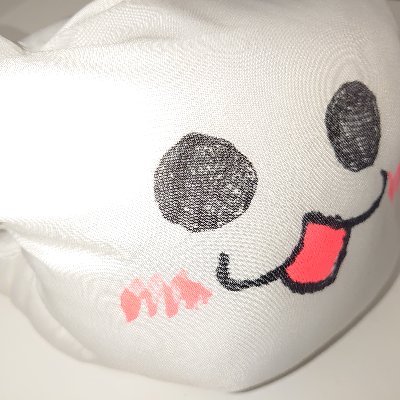 最近YouTube活動もまったりしてる人。ぽーかーLOVE☆でも超下手。
FLASH職人で雑誌にも載ったことはあるが、チョコットランンド、コンチェルトゲート、YOUTUBE鑑賞特にヒカルが好きなダメ人間です;チョコではステ振り間違いにより休止前に作成していたネタ名倉庫キャラがメインに昇格し現在に至る