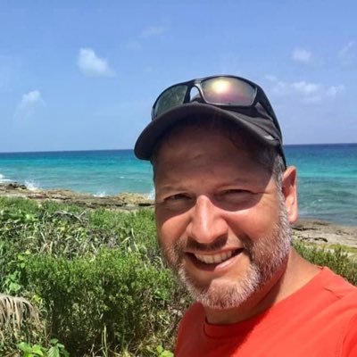 petermdiaz72's profile picture. 🇵🇷🇺🇸