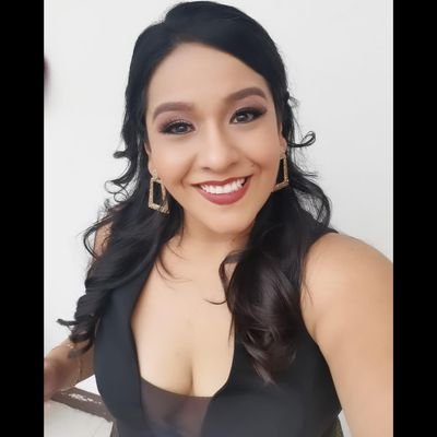 gabrielacorado's profile picture. Demasiado alegre como para llorar, muy buena bailarina como para quedarme sentada, demasiado alegadora como para no ser abogada!
